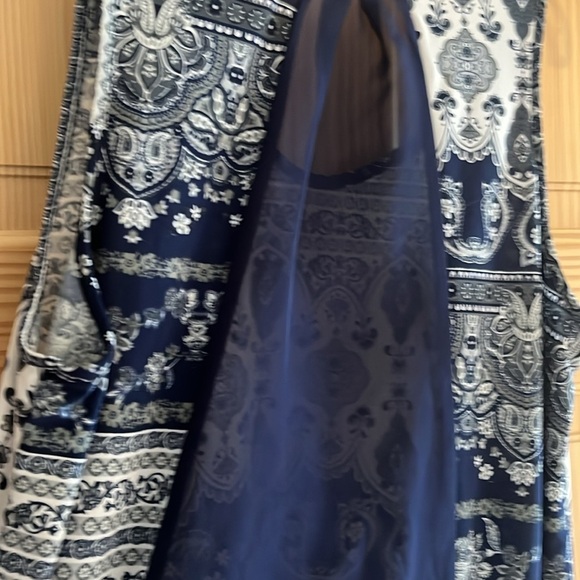 Love Spell Navy‎ Blue Paisley Tank Top Size Small - Picture 7 of 9